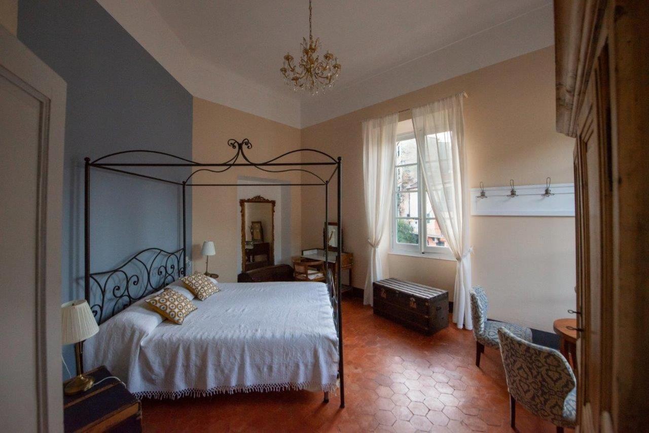 Bb Palazzo Doria Bed & Breakfast Dolcedo Eksteriør bilde