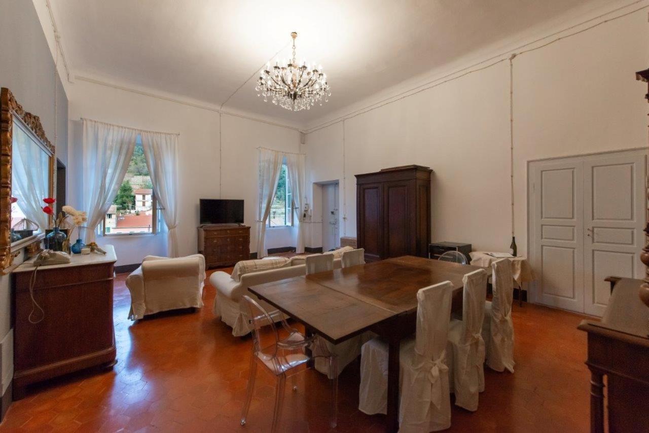 Bb Palazzo Doria Bed & Breakfast Dolcedo Eksteriør bilde